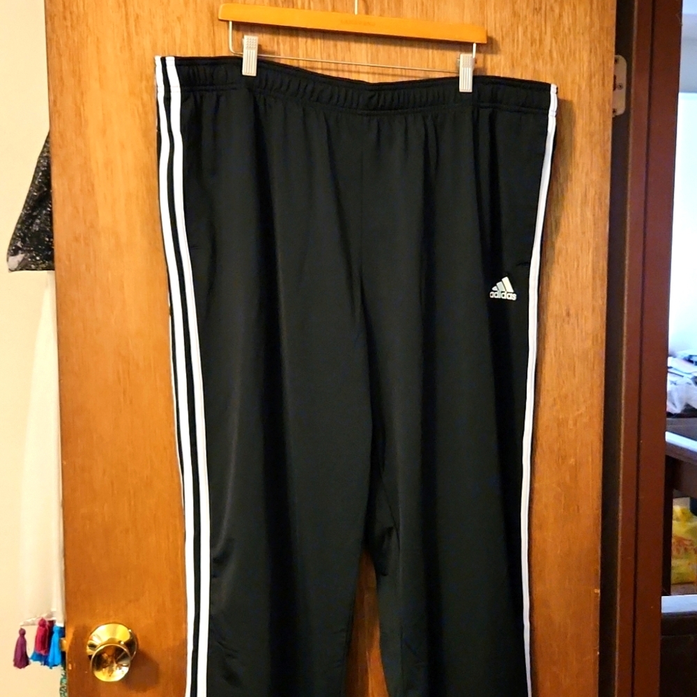 NWT Adidas Men's Big and Tall 3XLT Athleisure Pants